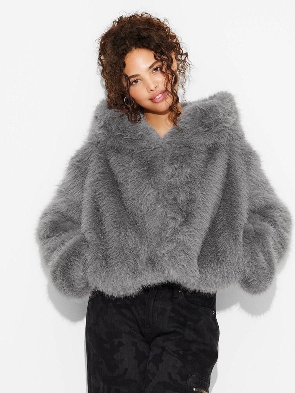 NWT Size XS - Women's Cropped Hooded Faux Fur Jacket - Wild Fable Gray OVERSIZED